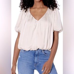 ASTR the label | Women’s shiny champagne bubble hem short sleeve top, size XL